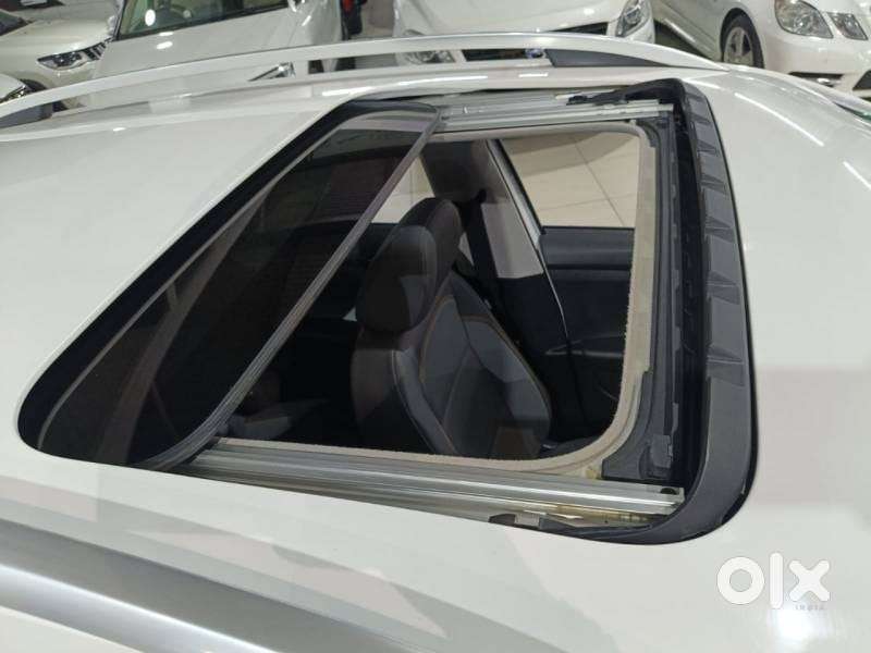 Skoda Kushaq 1.0 Tsi Style At (6 Airbags), 2023, Petrol