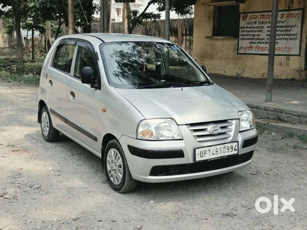 Santro Glx,  Petrol /cng On Paper 
Running.. 62000/-  Price.. 1.65/-
