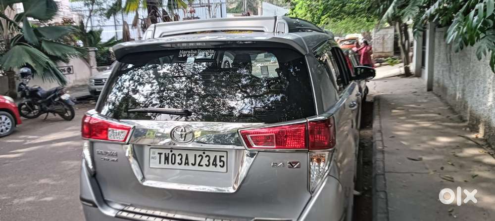 Toyota Innova Crysta 2.4 V 8 Str, 2022, Diesel