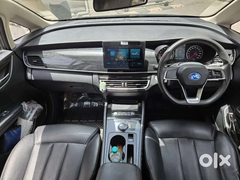 Byd E6 2024 Electric Under Warranty - All India Transfer Available