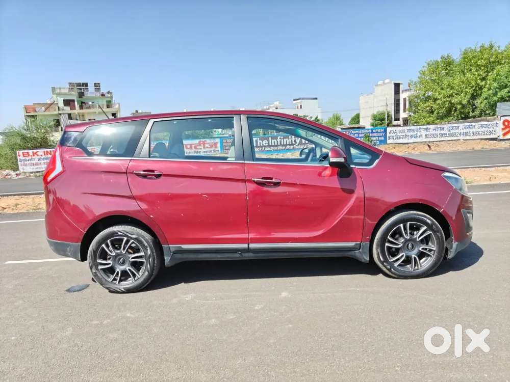 Mahindra 7 Seater Suv