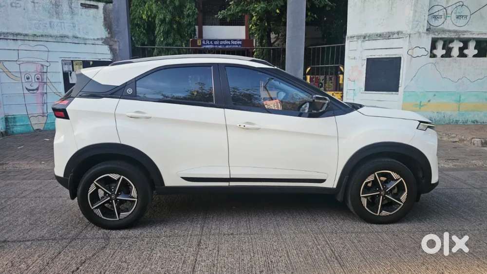 Tata Nexon Creative 1.2 Revotron Petrol 6 Amt Dt, 2023, Petrol