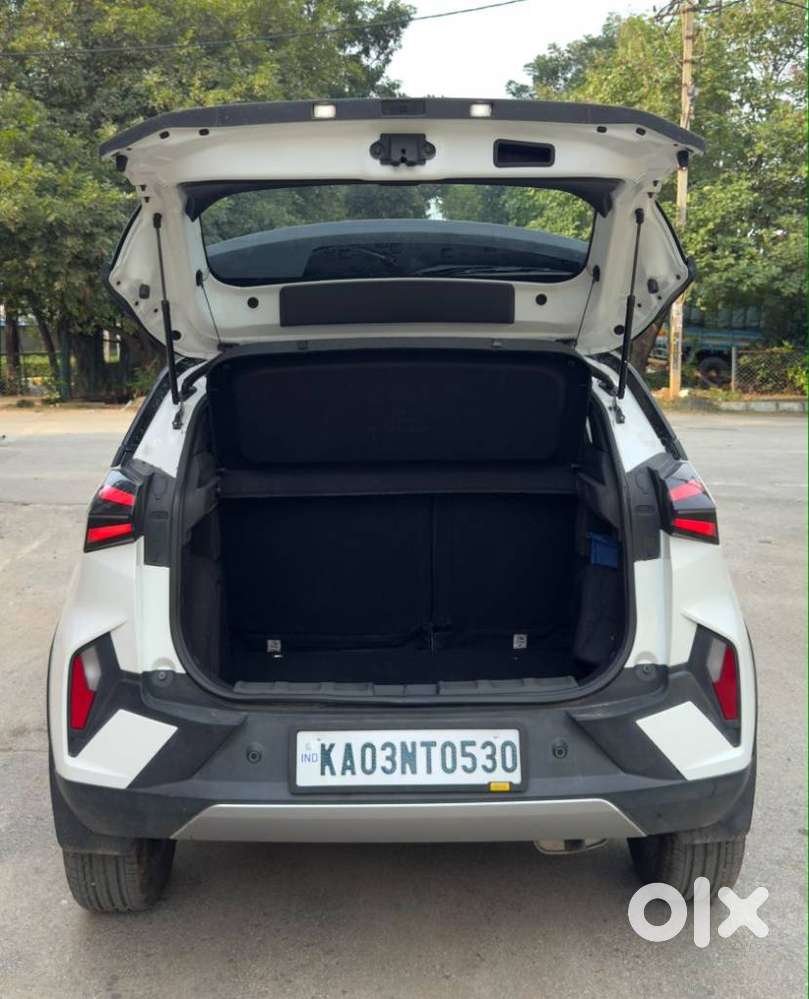 Tata Nexon 1.2 Revotron Xza Plus (o) Amt, 2024