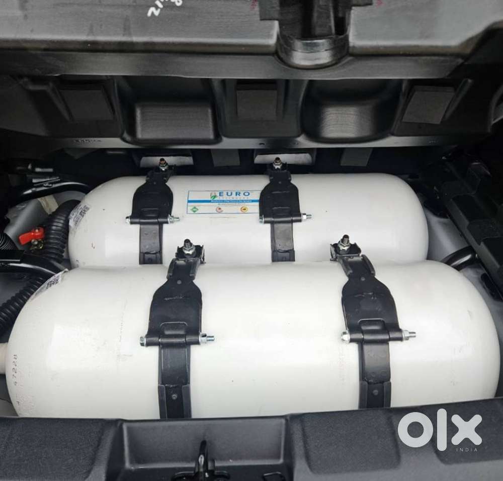 Tata Nexon Creative Plus S 1.2 Revotron Petrol 6 Mt Dt, 2025, Cng & ..