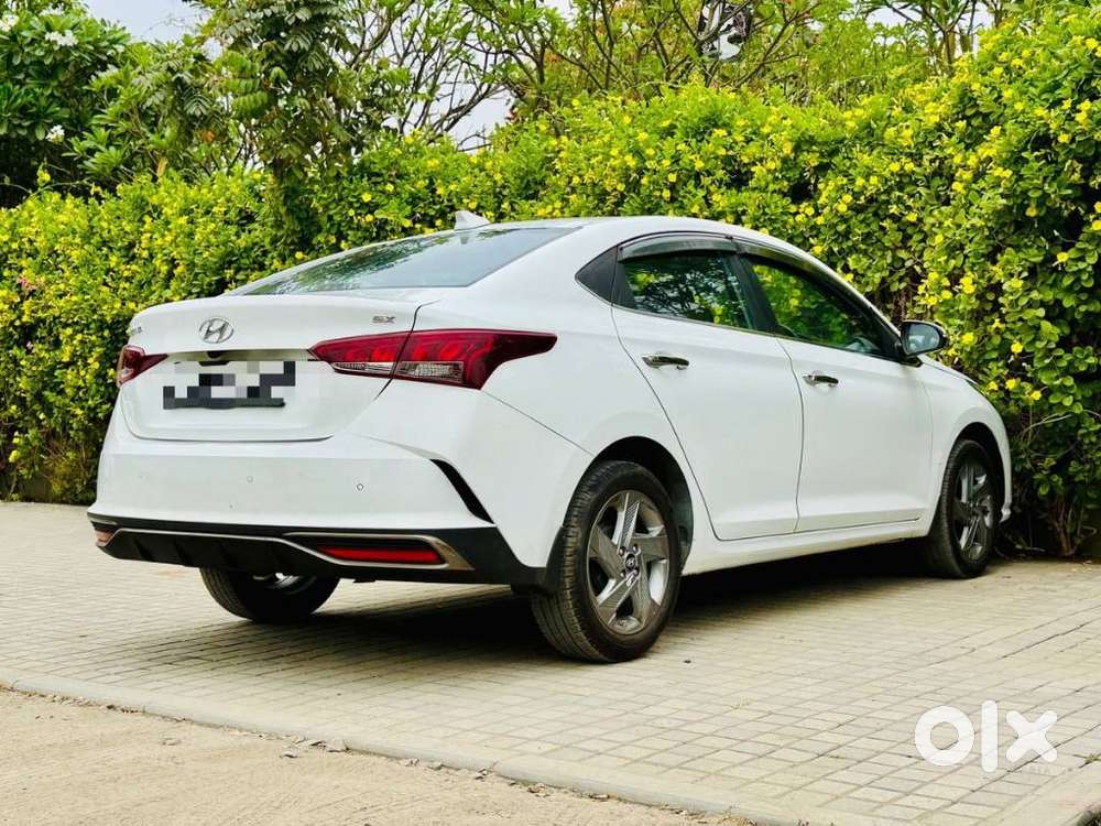 Hyundai Verna 1.5 Sx Petrol Mt, 2022, Petrol