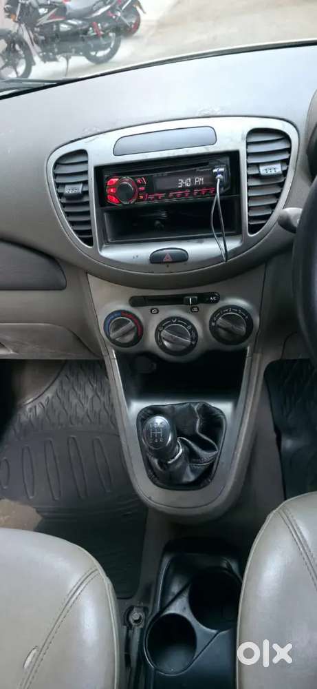 Hyundai I10 2011petrol Well Maintained