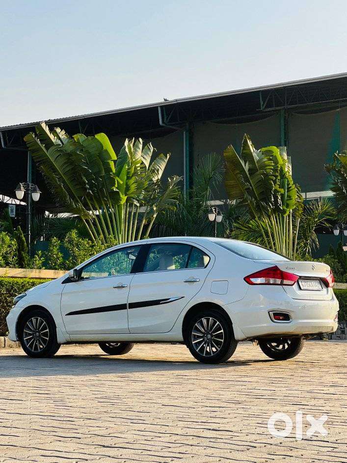 Maruti Suzuki Ciaz Alpha 1.5 At, 2022, Petrol