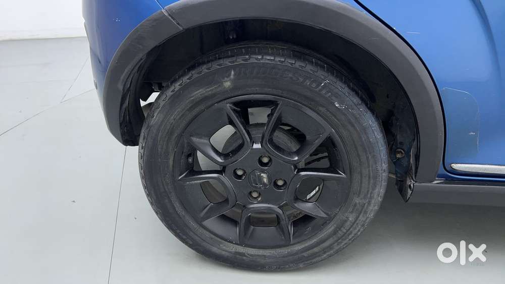 Maruti Suzuki Ignis 1.2 Alpha Mt Dual Tone, 2018, Petrol