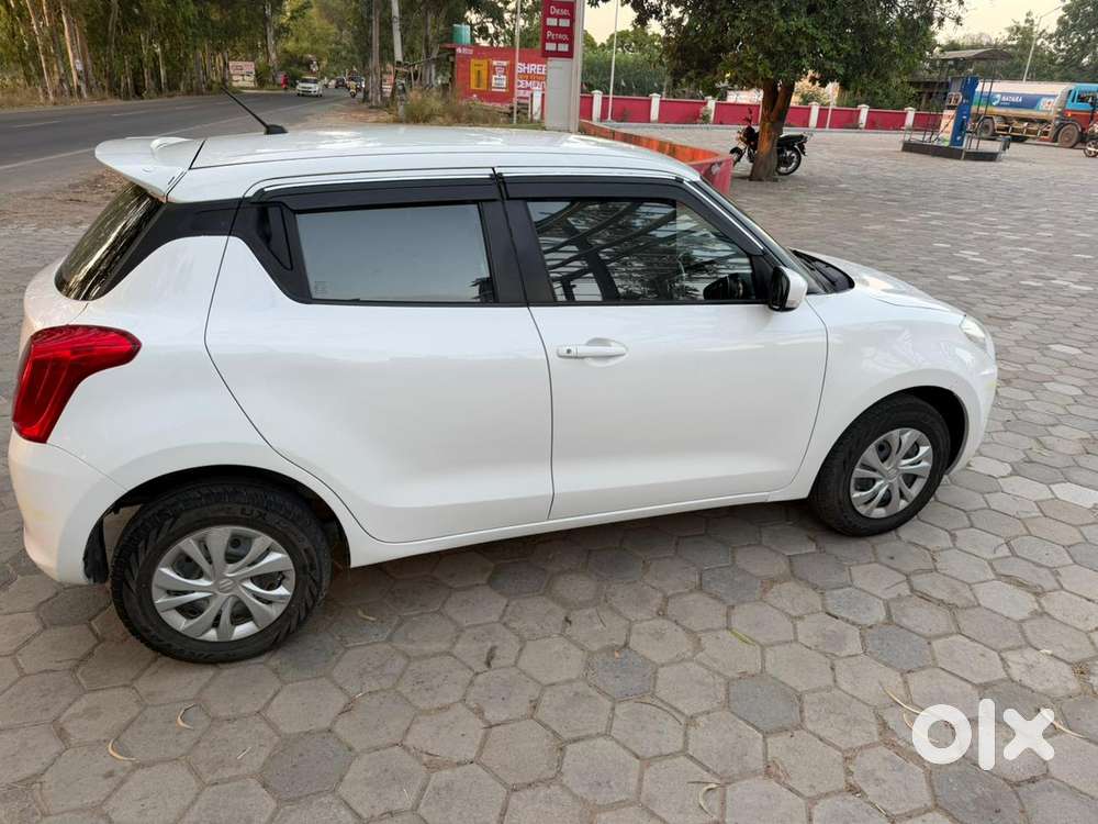 Maruti Suzuki Swift 1.2 Vxi (o), 2022, Petrol