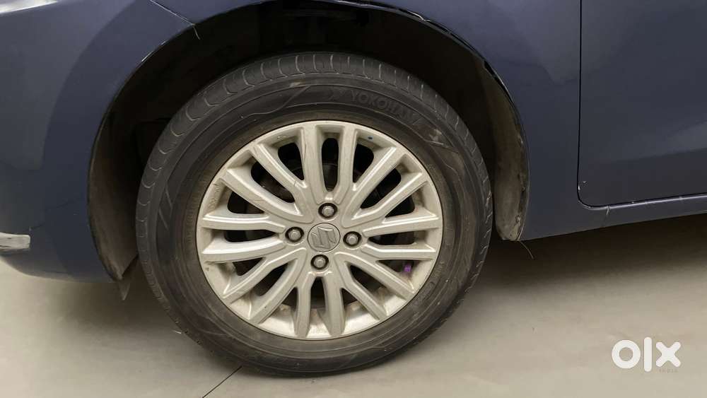 Maruti Suzuki Dzire 1.2 Zxi Amt, 2017, Petrol