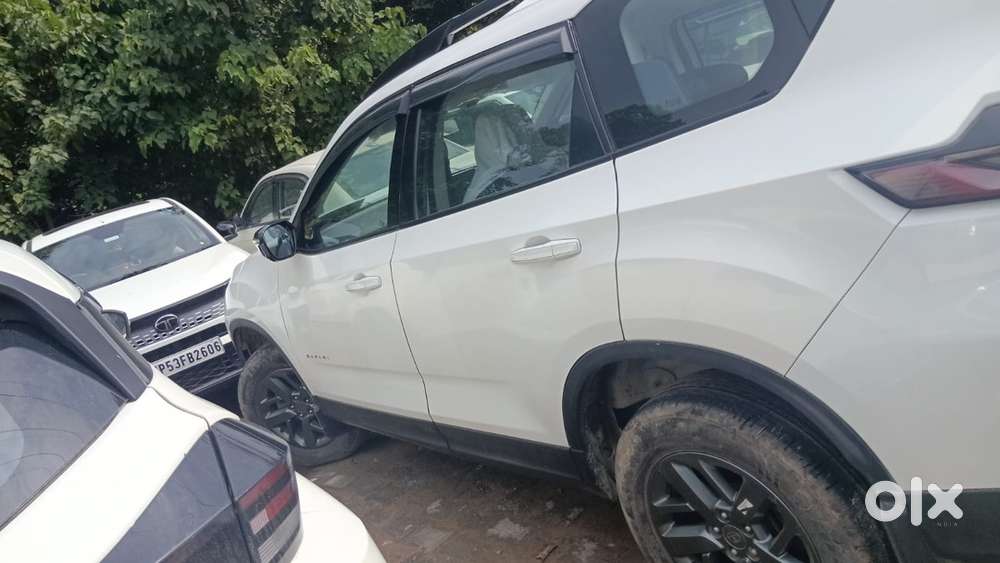 Tata Safari Diesel 2025