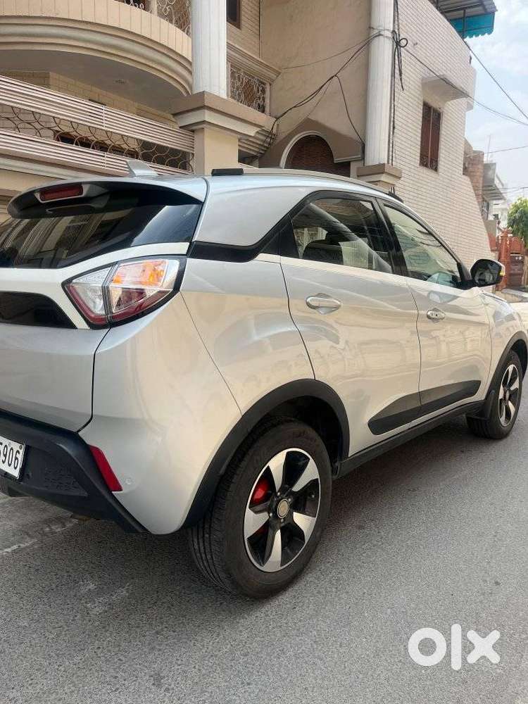 Tata Nexon 1.5 Revotorq Xt, 2017, Diesel