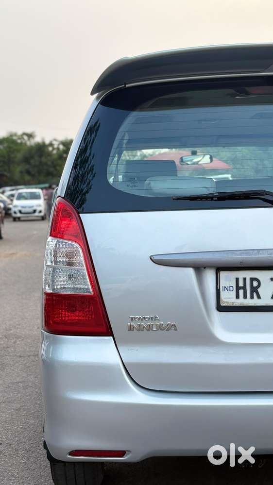Toyota Innova 2.0 Gx (petrol) 8 Seater Bs Iv, 2006, Diesel