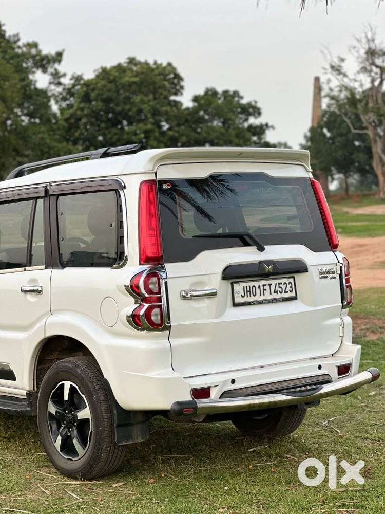 Mahindra Scorpio Classic 2.2 S 11 Mt 7 Str, 2024, Diesel