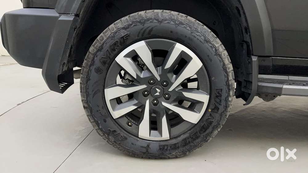 Mahindra Thar Roxx Ax7 L Diesel Mt 4wd, 2026, Diesel