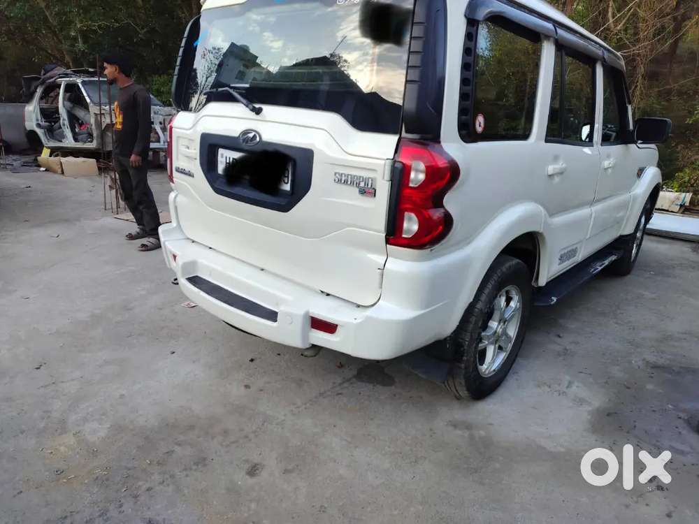 Mahindra Scorpio 2016 Diesel 80000 Km Driven