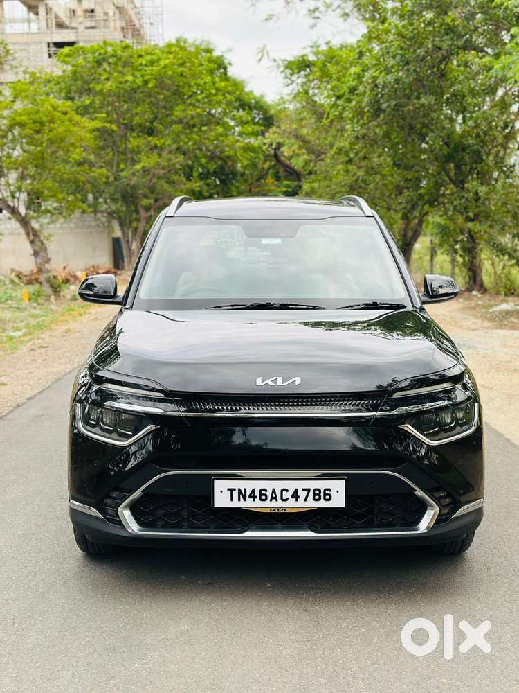 Kia Carens 1.4 Luxury Plus 6 Str, 2022, Petrol