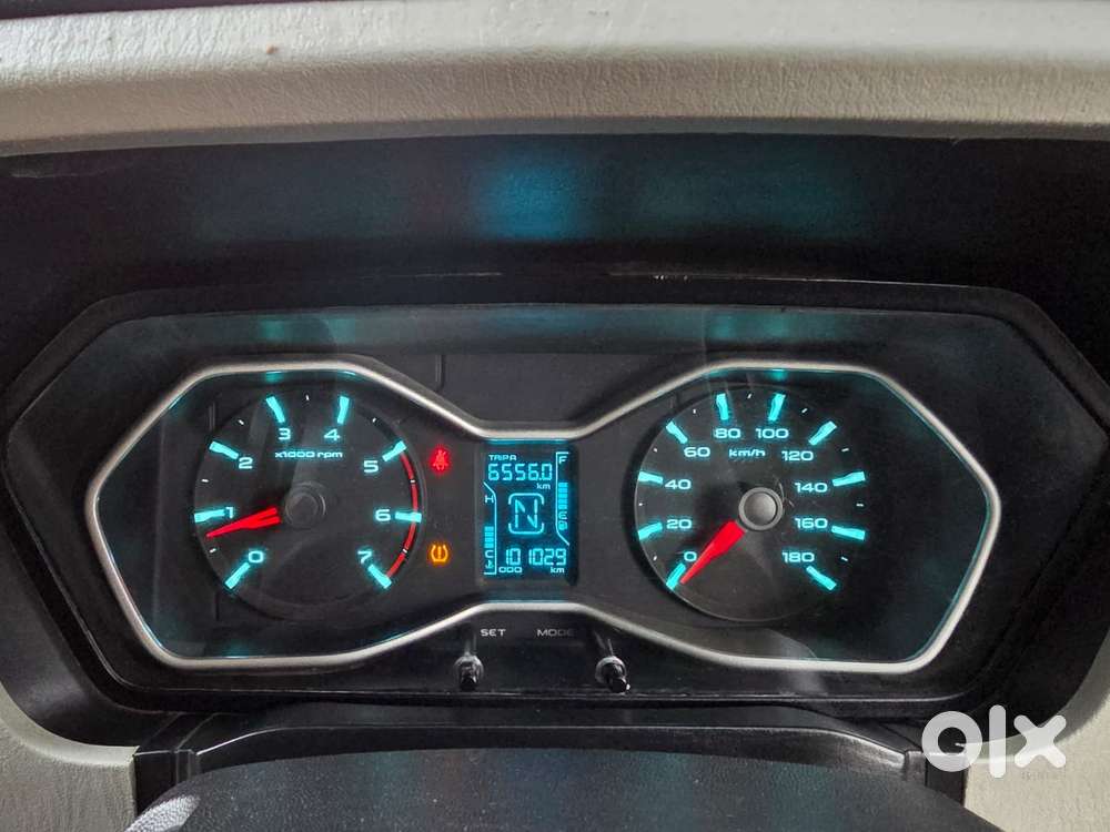 Mahindra Scorpio S10, 2015, Diesel