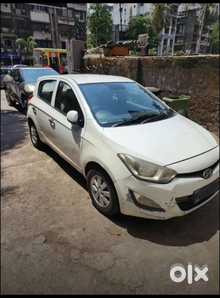 Hyundai I20 Asta 2012( Start Stop Button )