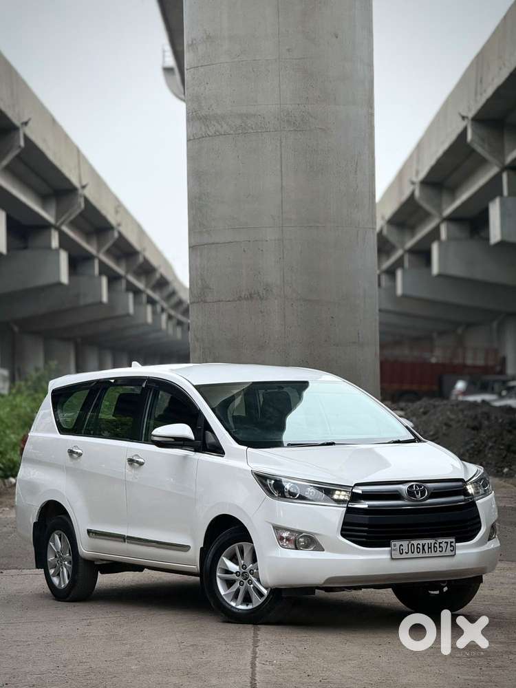Toyota Innova Crysta 2.4 Vx Mt 8s, 2017, Diesel