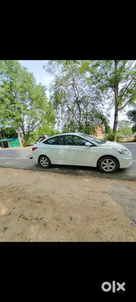 Hyundai Verna Sx Crdi 2013 Year