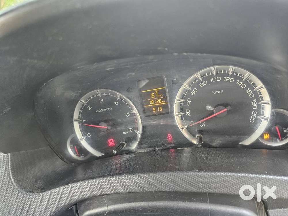 Maruti Suzuki Swift Vdi (april 2015) – Fully Loaded With Lcd