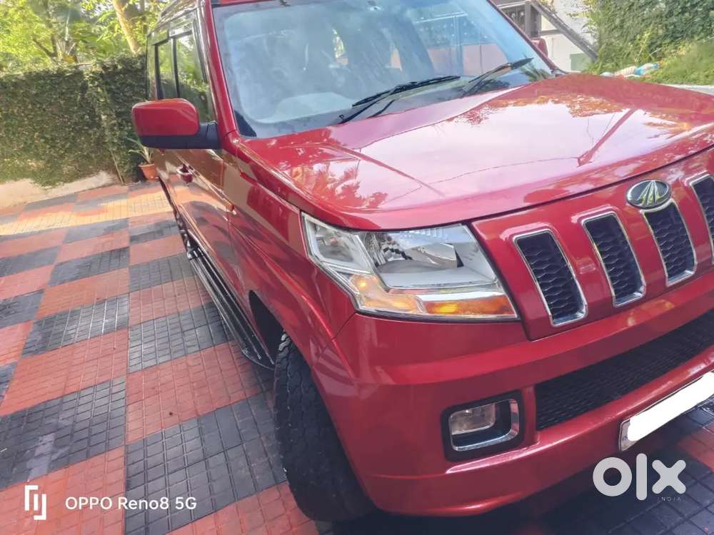Mahindra Tuv300 T8 Autoshift Diesel 2015 | 7 Seater