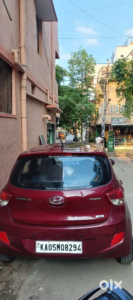 Hyundai I10 2015 It's In V Good Condition Company Maintenance