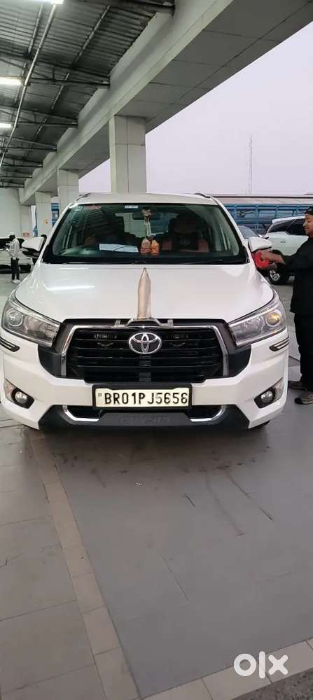 Toyota Innova Hycross 2018