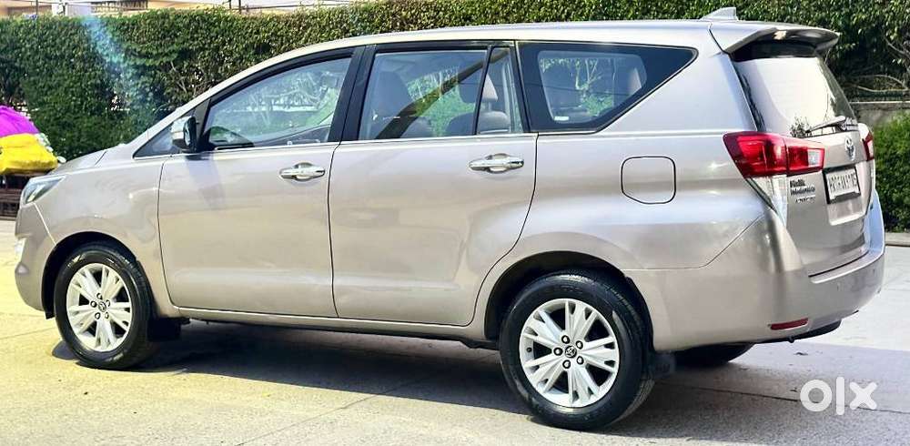 Toyota Innova Crysta 2.8z Automatic, 2016, Diesel