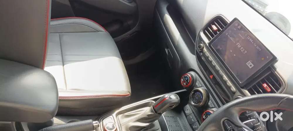 Hyundai Venue 2024 Petrol 11950 Km Driven