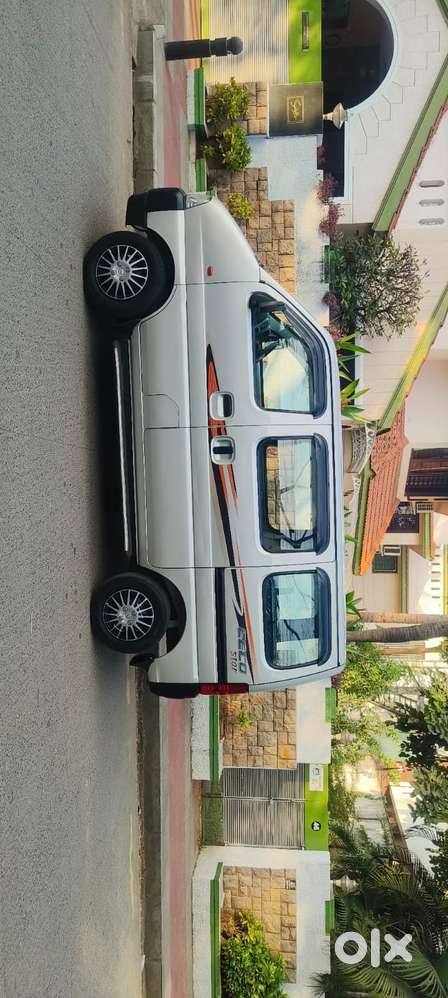 Maruti Suzuki Eeco 5 Str Ac (o), 2022, Petrol