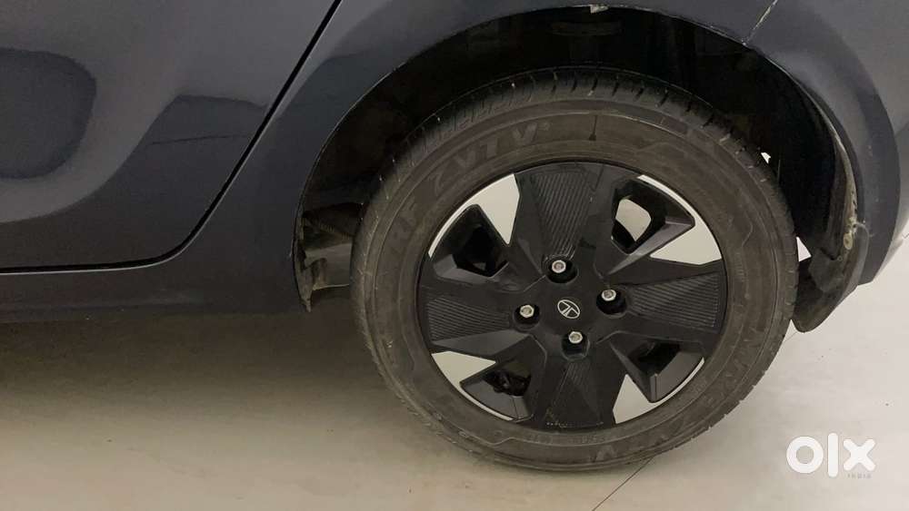 Tata Tiago Xza, 2026, Petrol