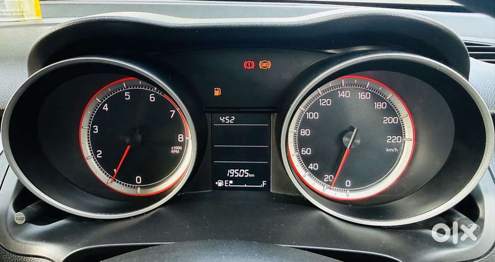 Maruti Suzuki Swift Vxi + Manual, 2023, Petrol
