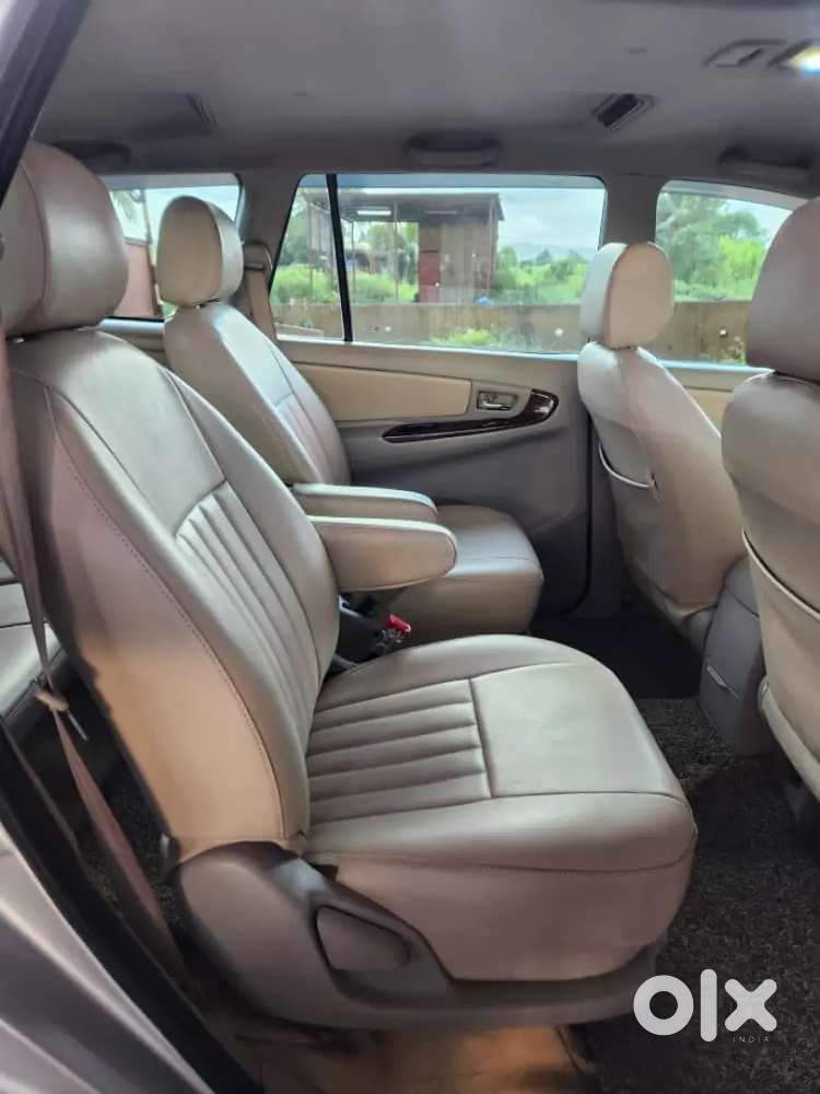 Toyota Innova 2014 Diesel Well Maintained