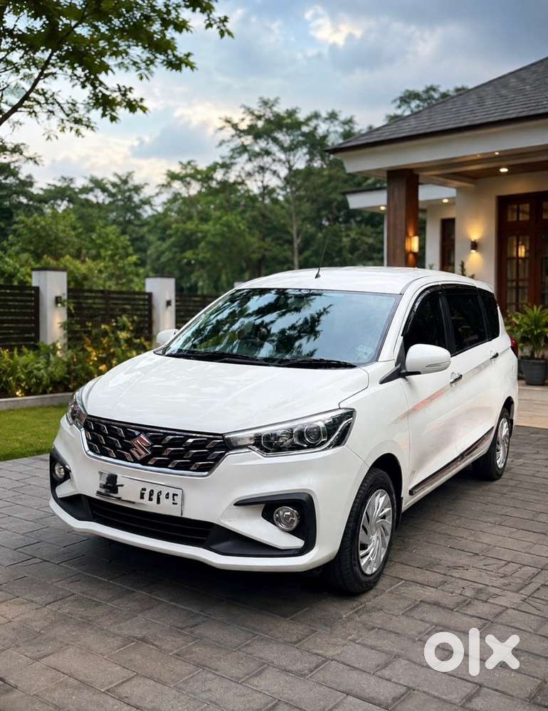 Maruti Ertiga Petrol 2023