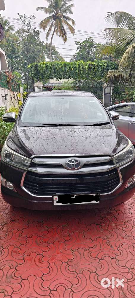 Toyota Innova Crysta 2016