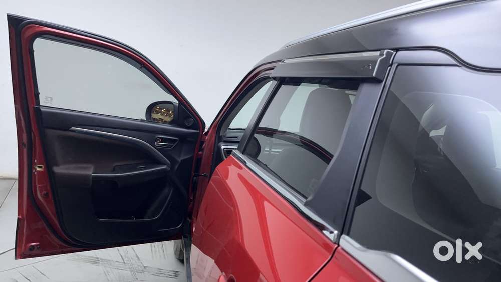 Maruti Suzuki Vitara Brezza 1.5 Zxi Plus At Dual Tone, 2022, Petrol