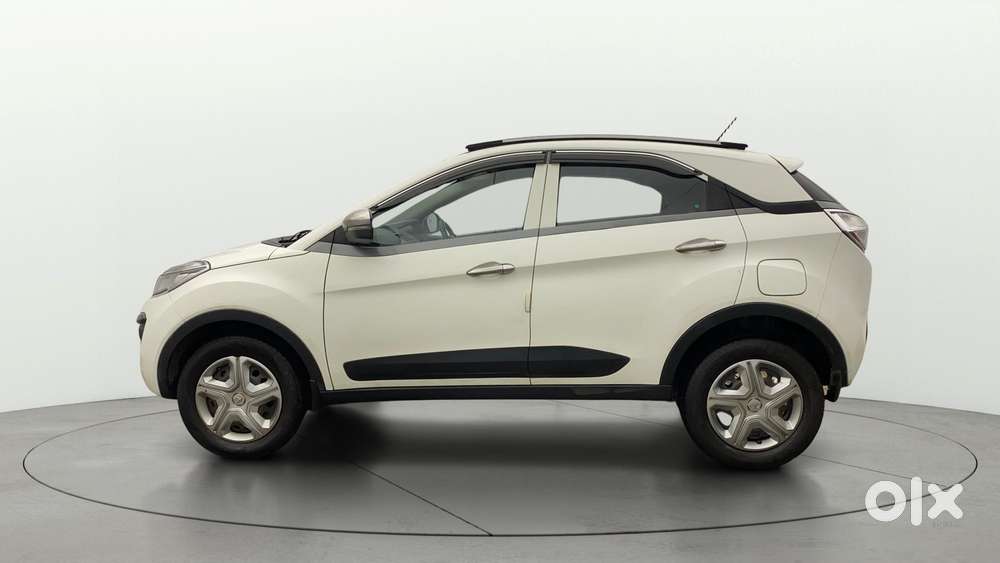 Tata Nexon 1.2 Revotron Xma, 2019, Petrol