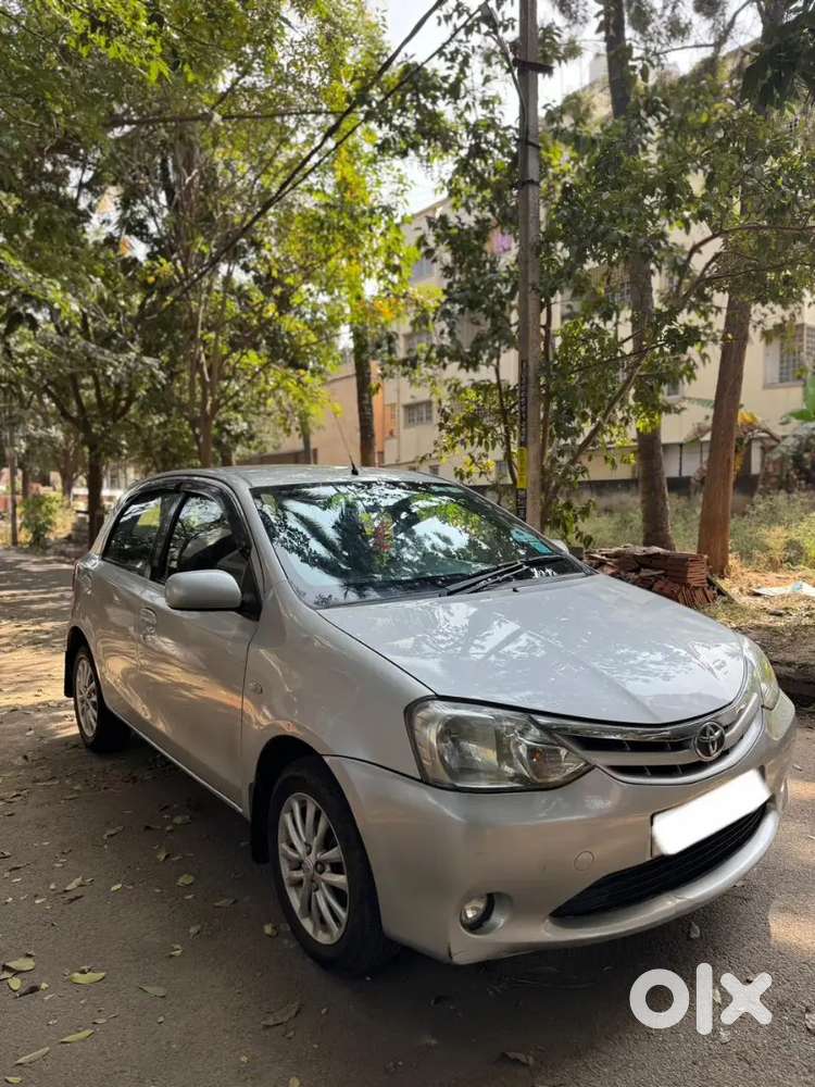 Toyota Etios Liva 2013 Petrol Well Maintained