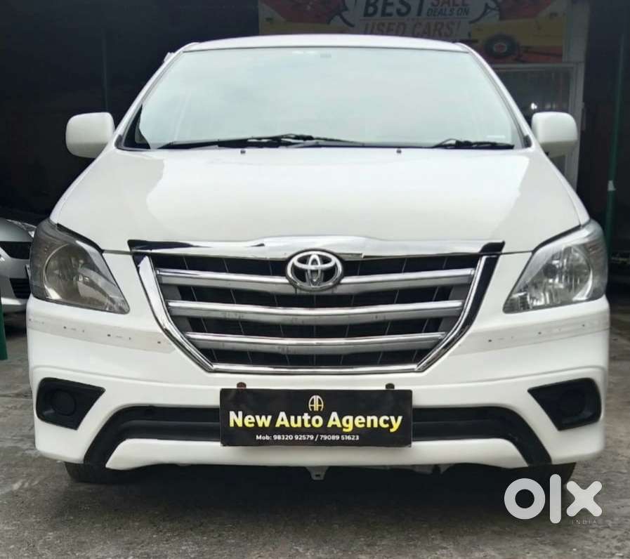 Toyota Innova 2.5 G (diesel) 8 Seater, 2015, Diesel