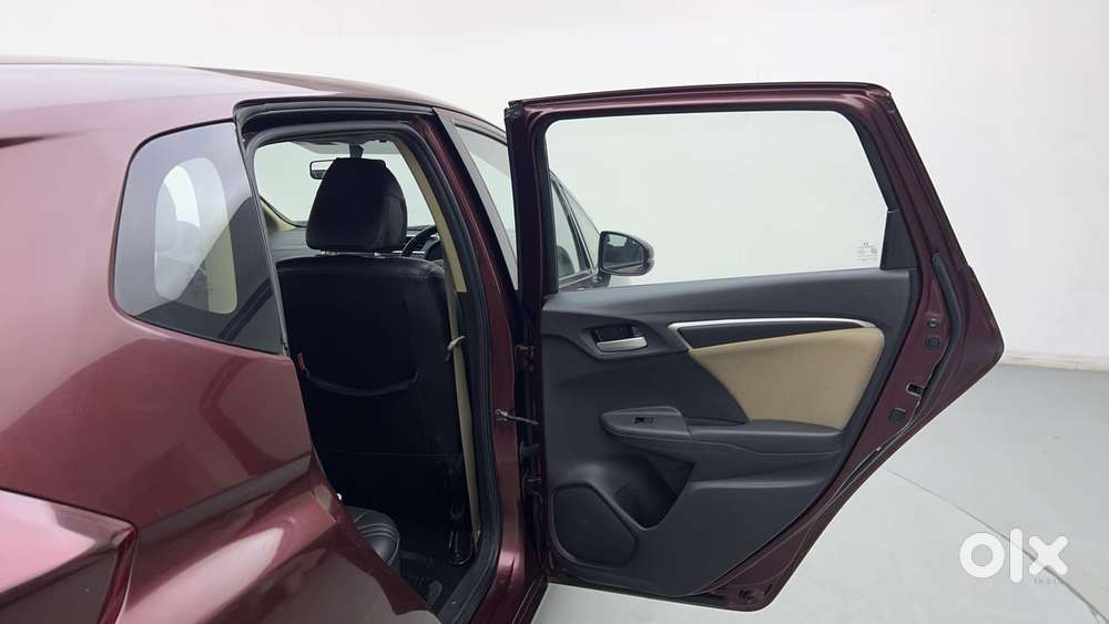 Honda Jazz [2020-2023] 1.2 V I-vtec Mt, 2017, Petrol