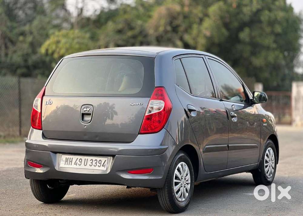 Hyundai I10 Sportz, 2015, Petrol