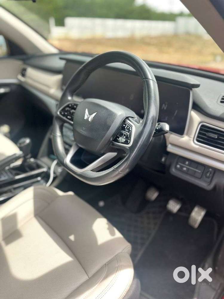 Mahindra Xuv700, 2022, Petrol