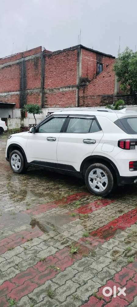 Hyundai Venue Sx 1.2 Mt Knight Edition, 2023, Petrol