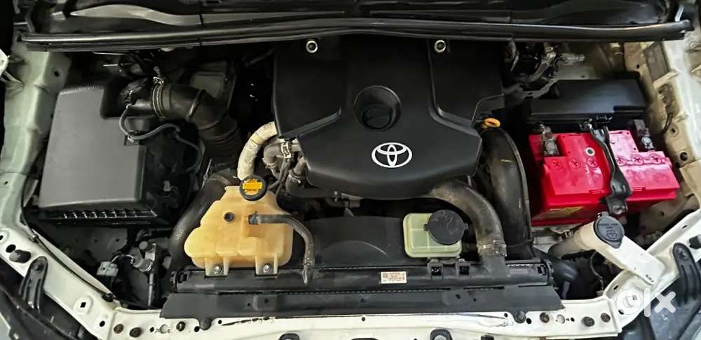Toyota Innova Crysta 2.4 V 2016 For Sell