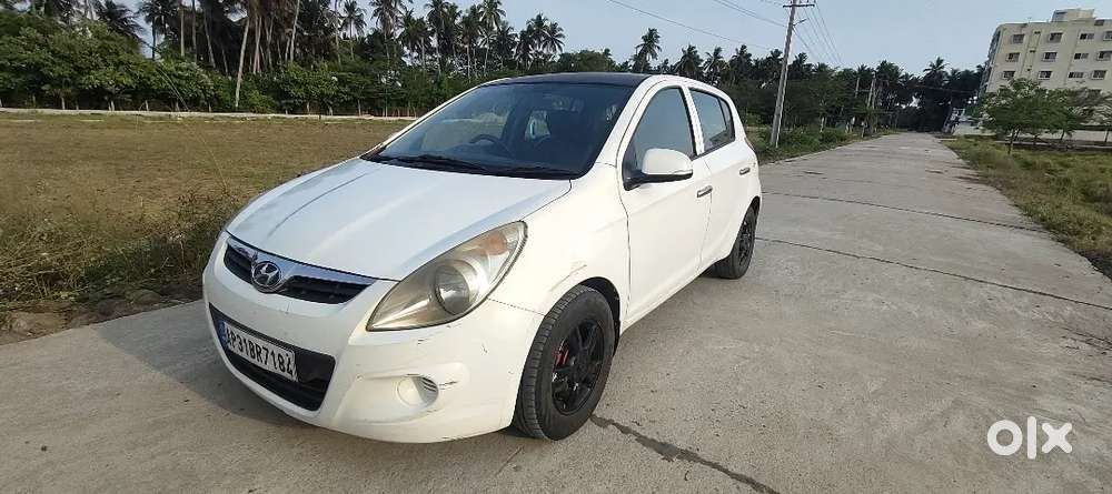 Hyundai I20 Sportz 2011