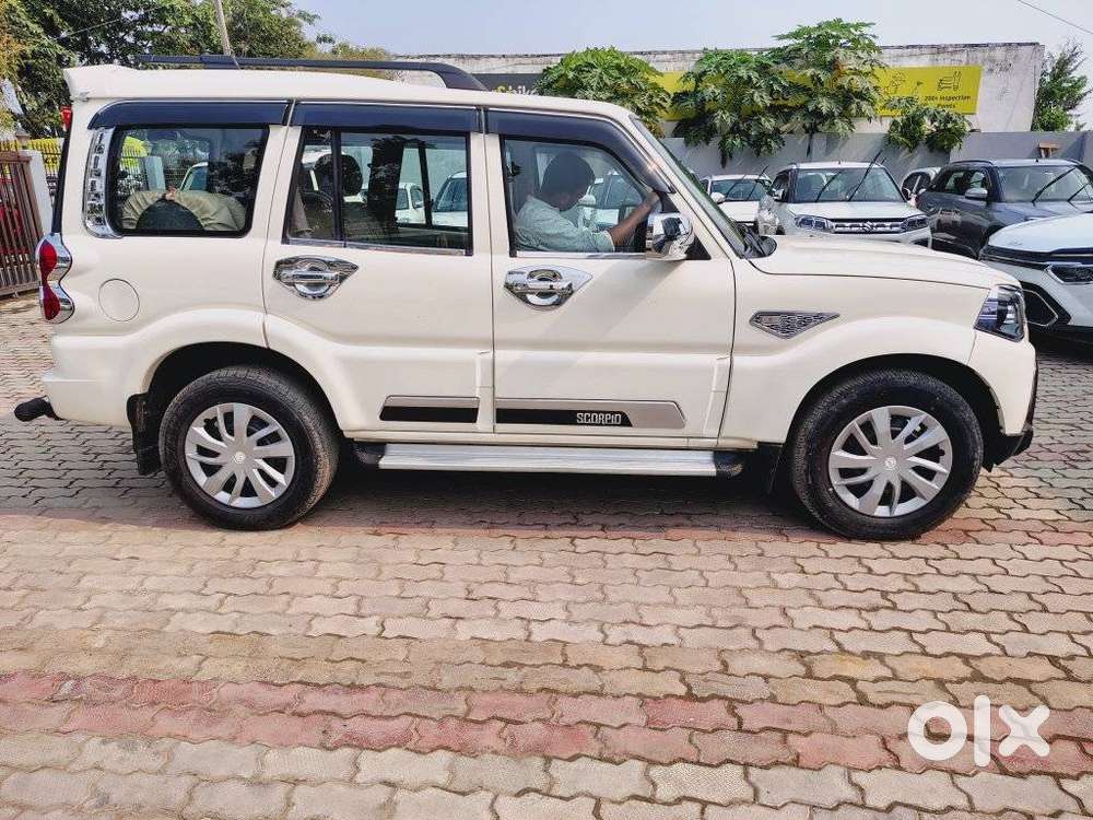 Mahindra Scorpio
