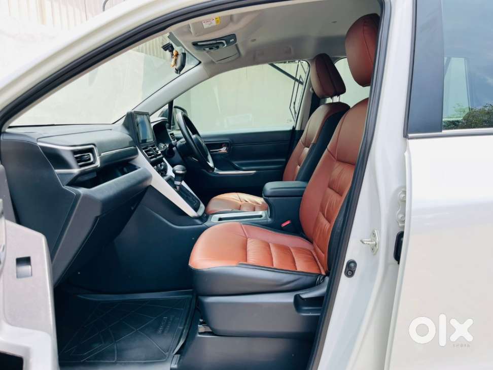 Toyota Innova Hycross 2.0 Gx 7 Str, 2023, Petrol