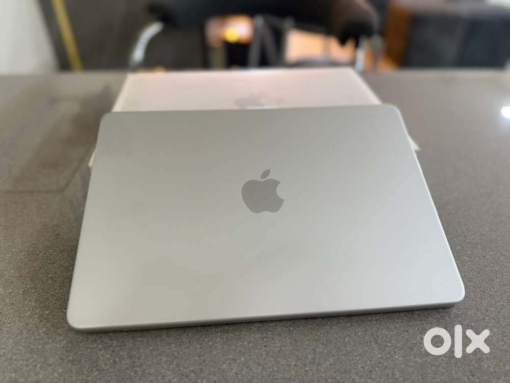 8,256 GB 13-inc (2408-1506)
